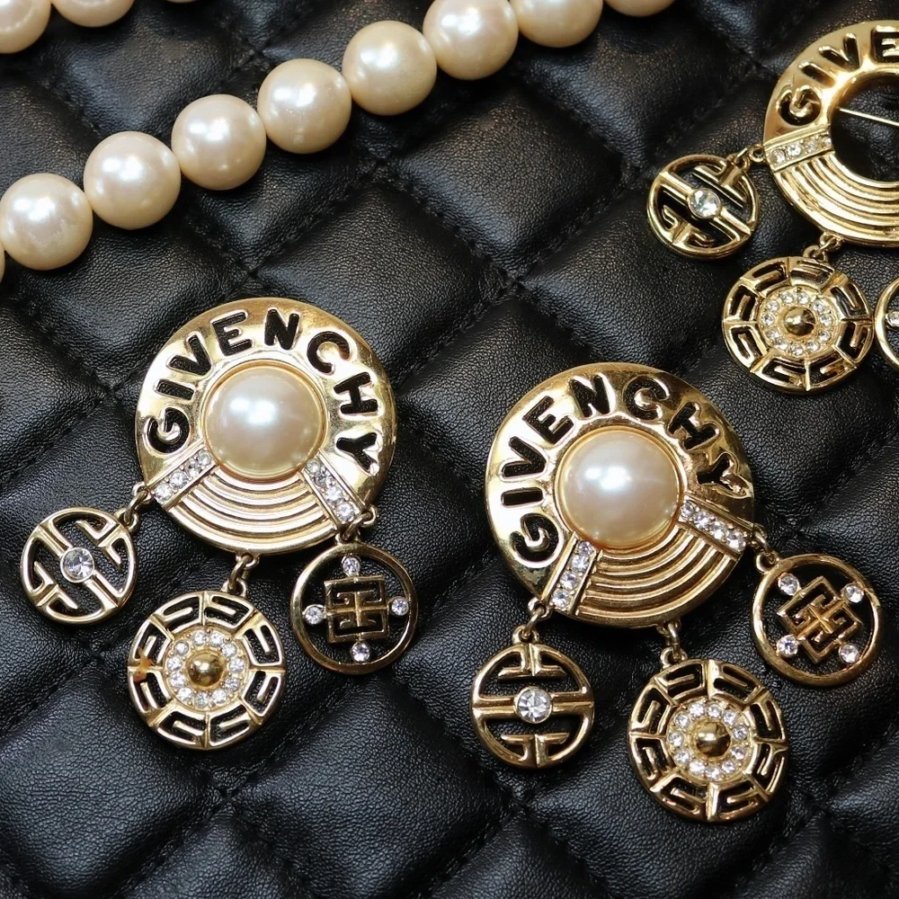 ⚜️ Vintage GIVENCHY LOGO Pearl & Crystal Earrings